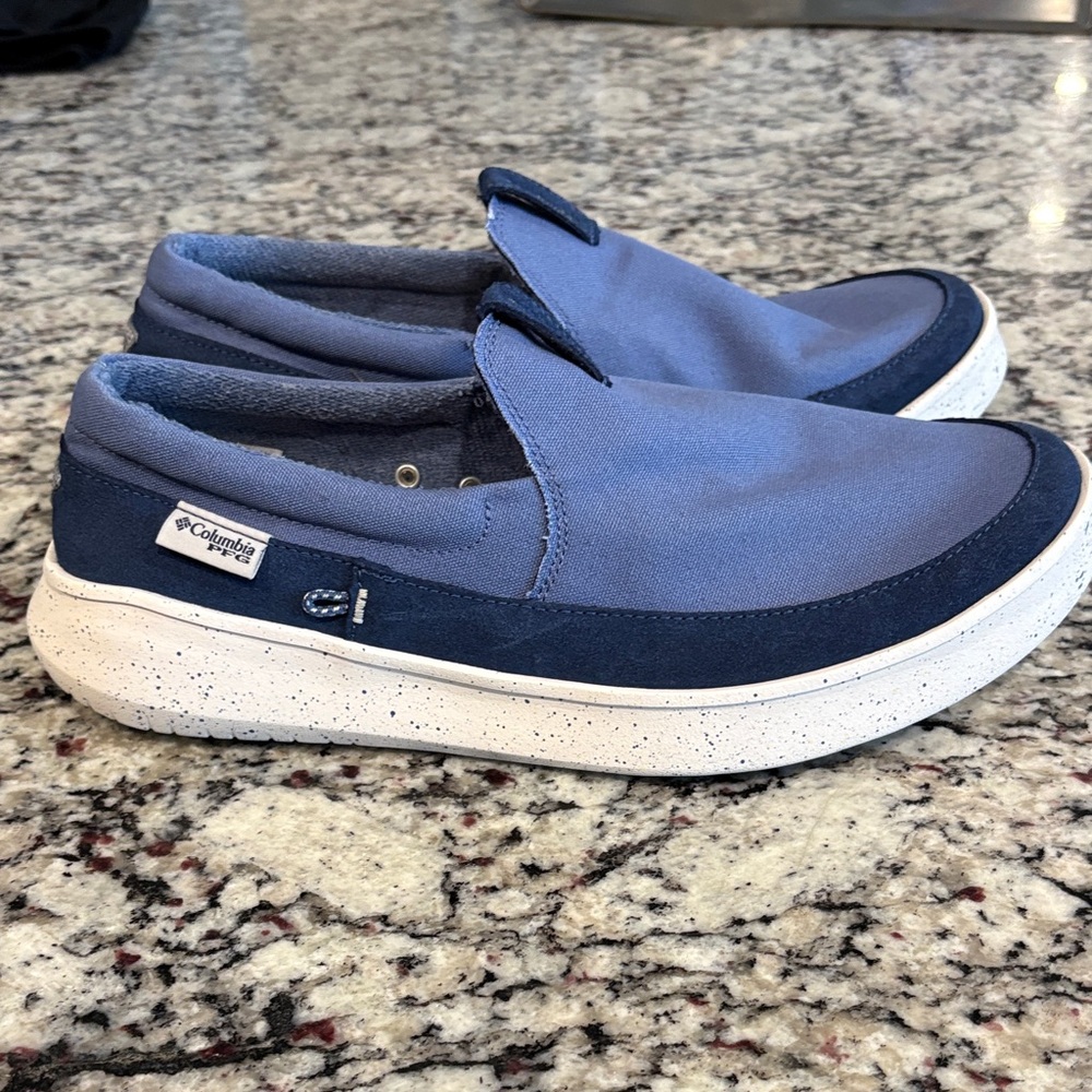 Columbia Men's Dual Blue Slip-On Loafers EUC size 12